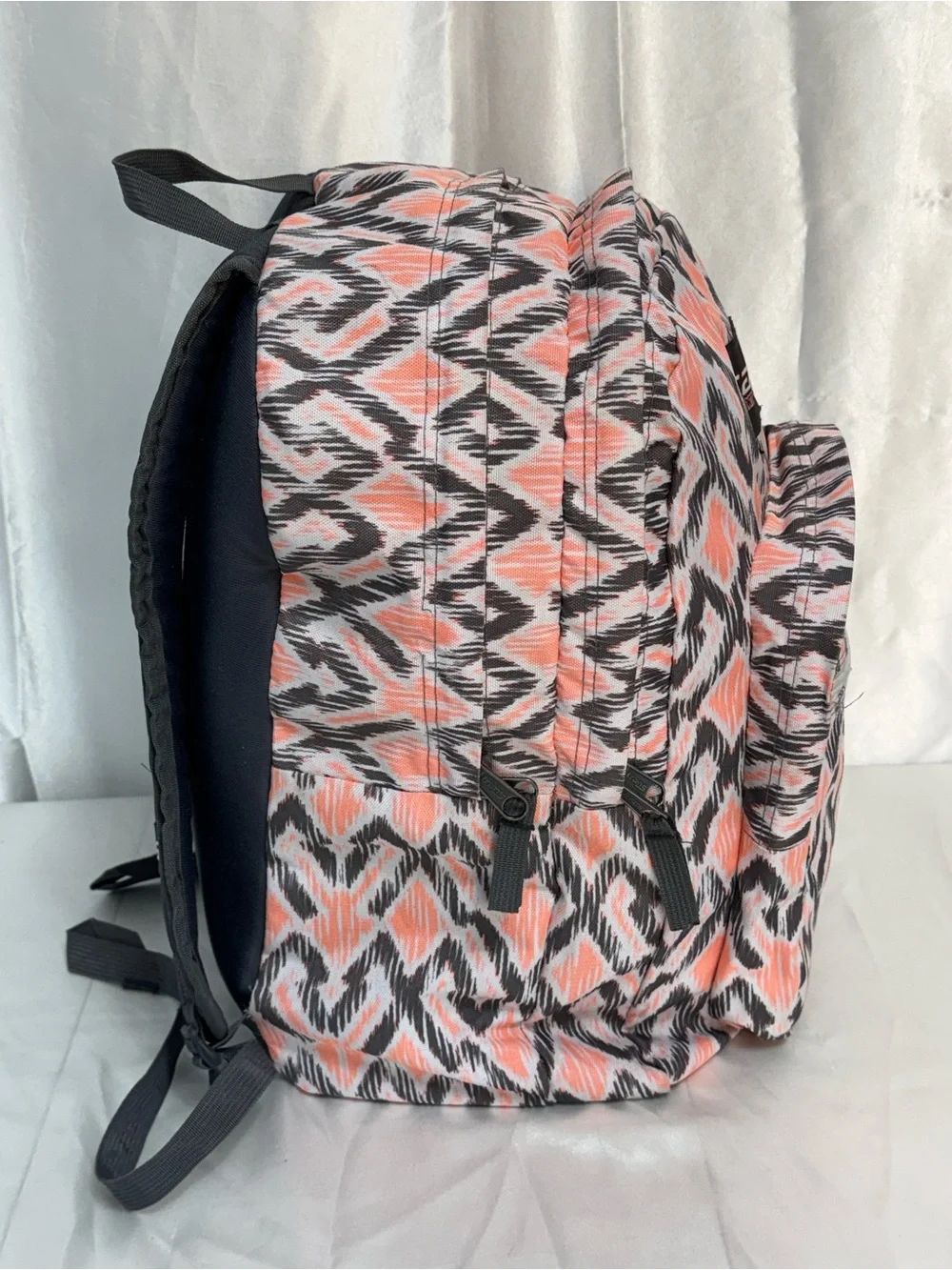 JanSport Trans SuperMax Southwest Ikat Geometric 17” Student Backpack Coral Gray